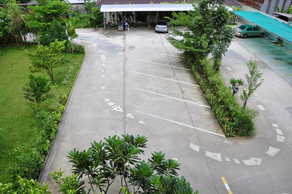 Thanaree Place Bangkok Exterior foto